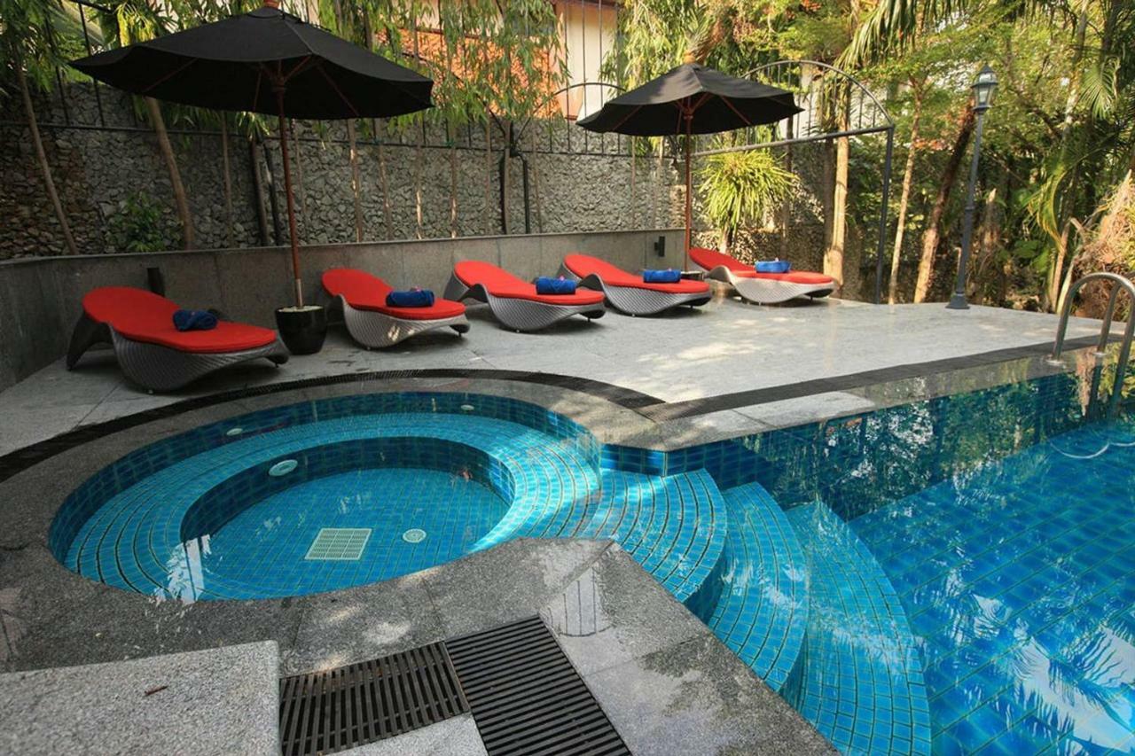 Casa de férias Baan Heaven / Pool Sleeps Up To 15 Patong