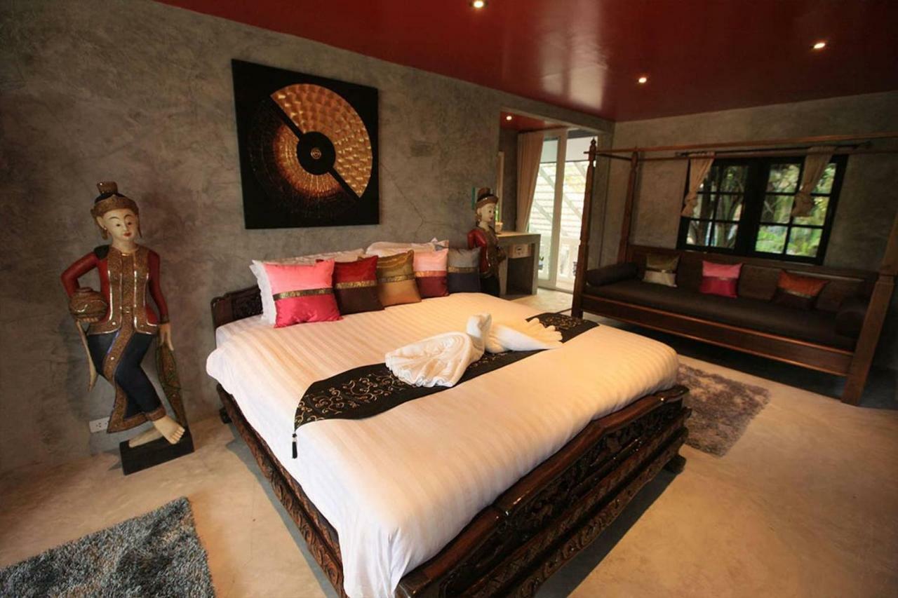 Baan Heaven / Pool Sleeps Up To 15 Casa de férias Patong